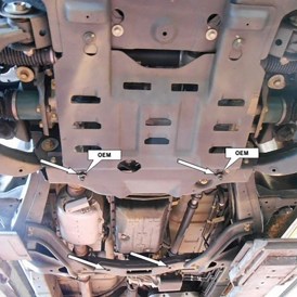 Unterfahrschutz Getriebe 2.5mm Stahl Isuzu D-Max 2012 bis 2016 2.jpg